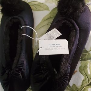 3 for $25 NWTA Old navy black velvet slippers